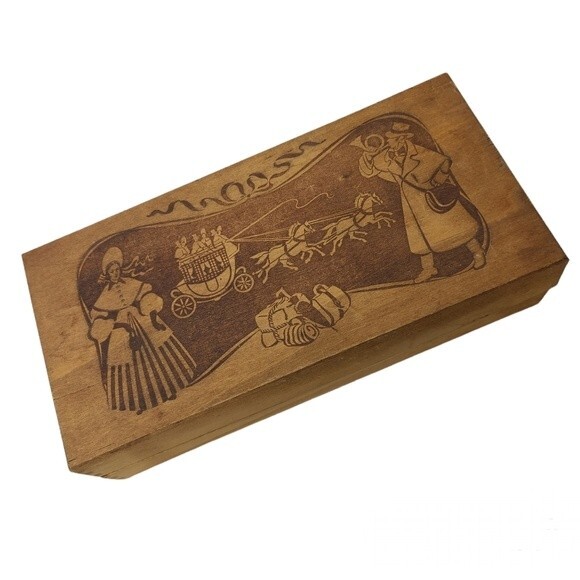 Vintage Stagecoach Motif Basla Wood Box - Picture 1 of 15